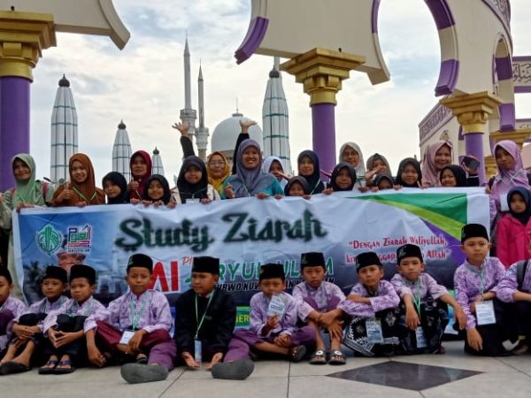 Study Ziaroh Waliyulloh